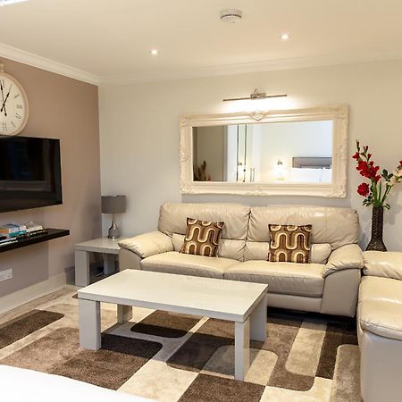 Marylebone Village Apartments London Szoba fotó