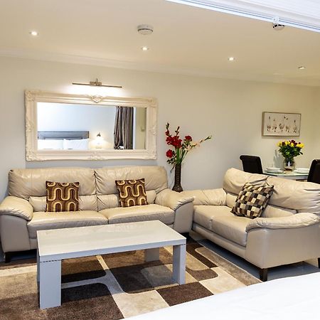 Marylebone Village Apartments London Szoba fotó