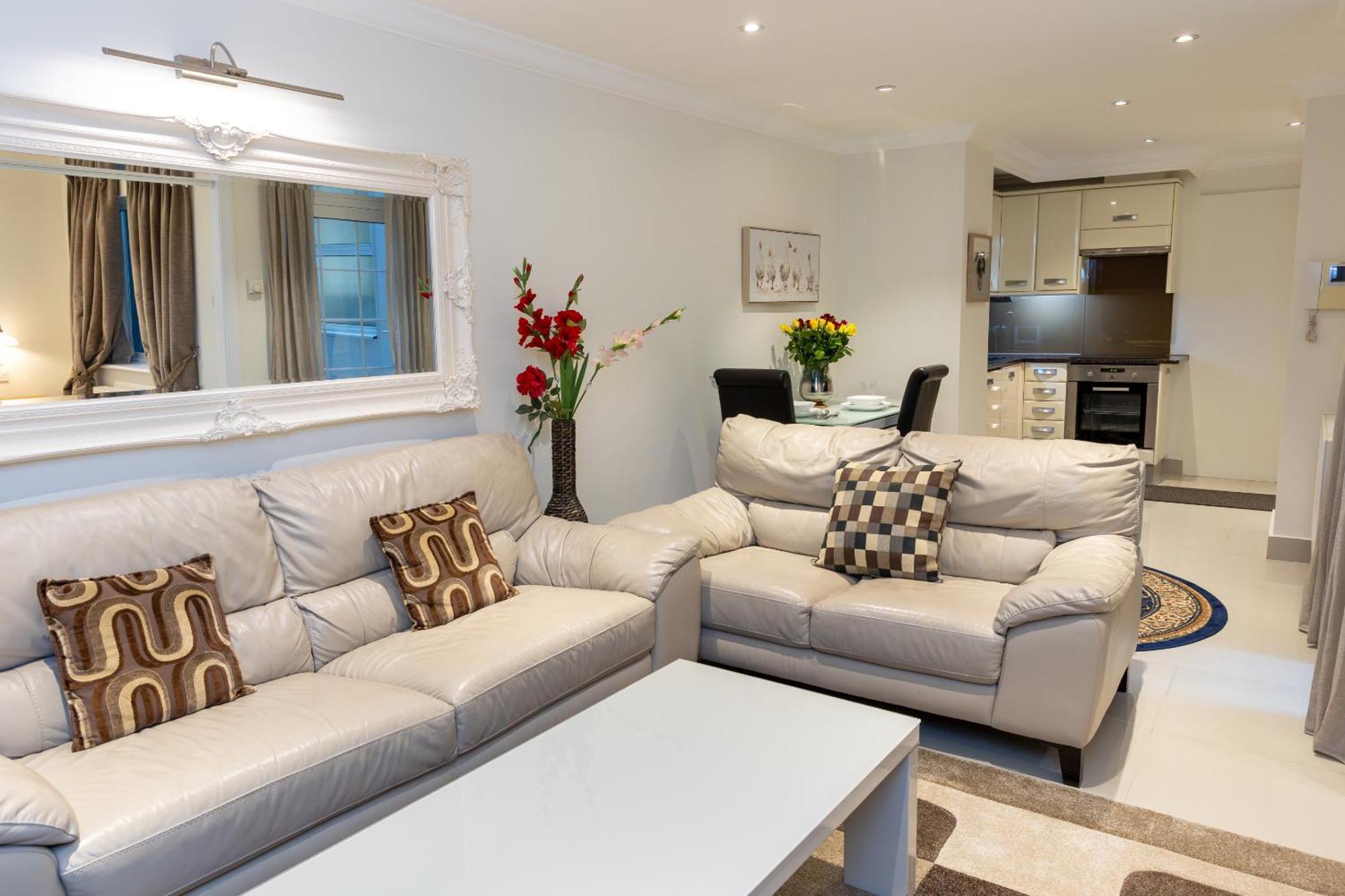 Marylebone Village Apartments London Szoba fotó