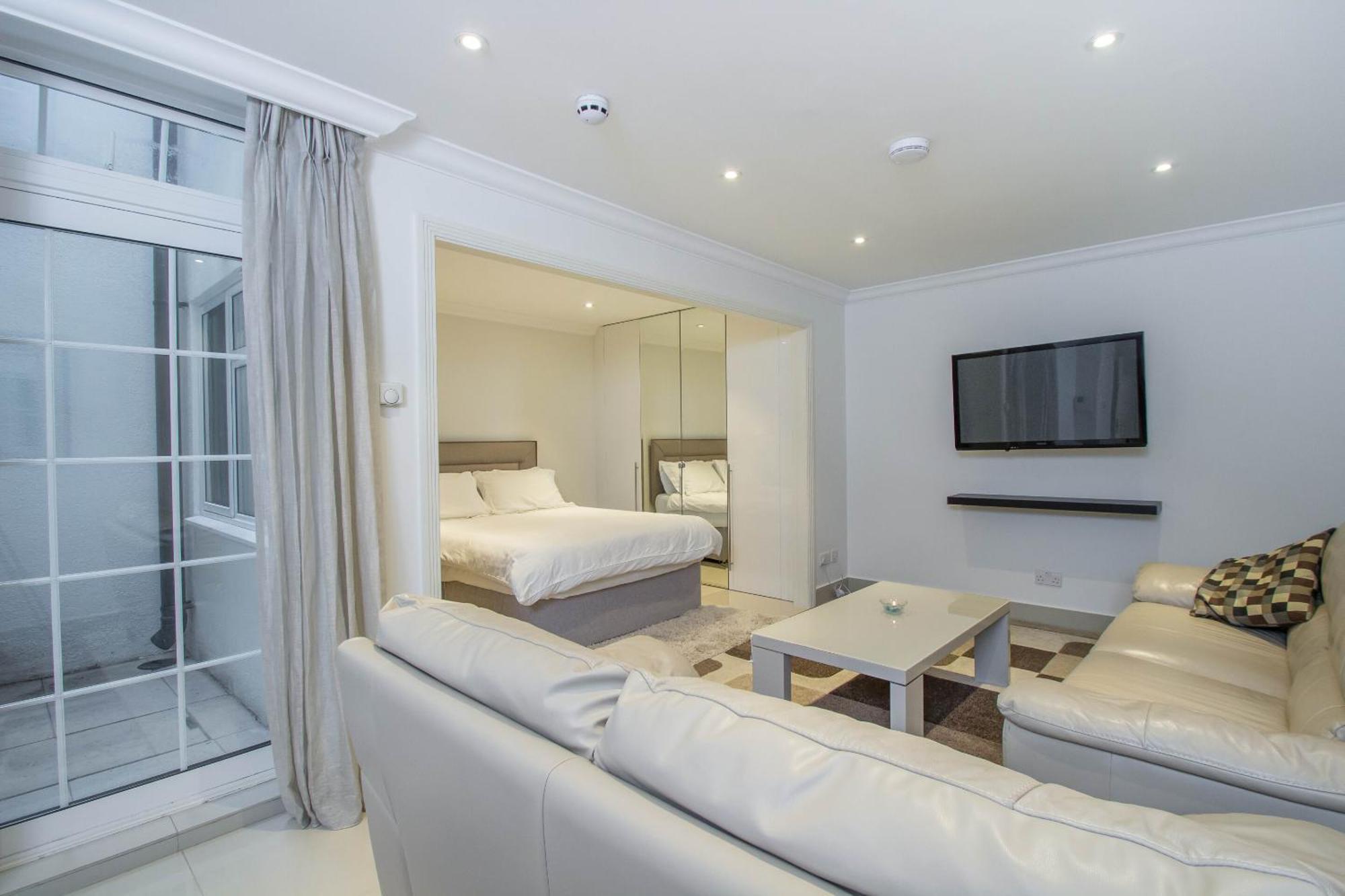 Marylebone Village Apartments London Szoba fotó